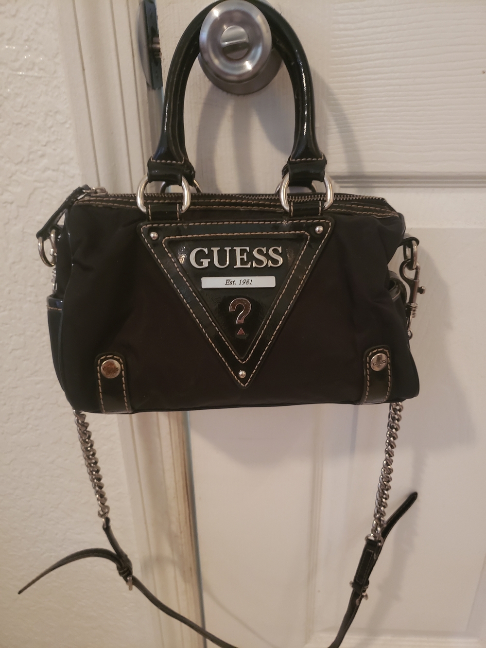 Archival Y2K GUESS Black Logo Crossbody Satchel with Silver Chain